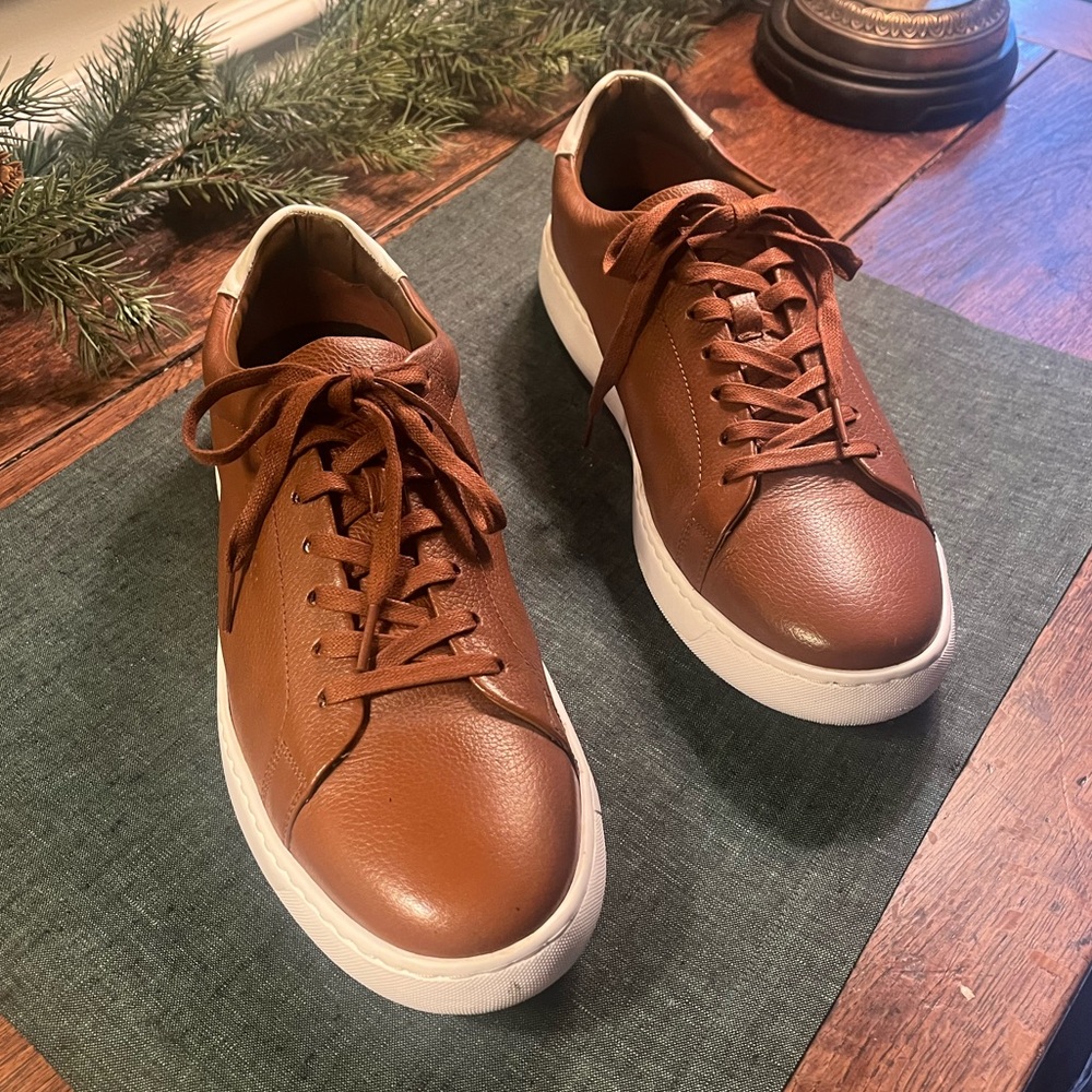 Fabulous Men’s Calvin Klein Leather Fuego shoes. Like new. Worn once. Size 12